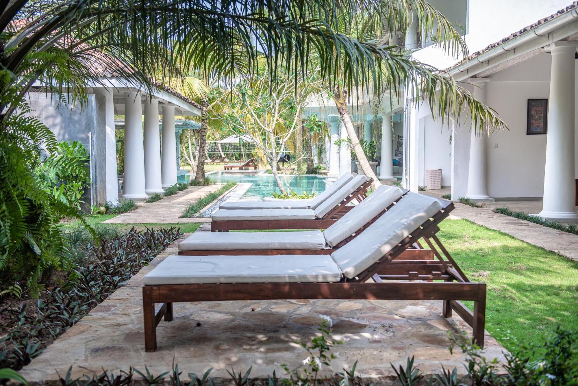 Good Story At Nirbana Island Bed & Breakfast Ahangama Ngoại thất bức ảnh