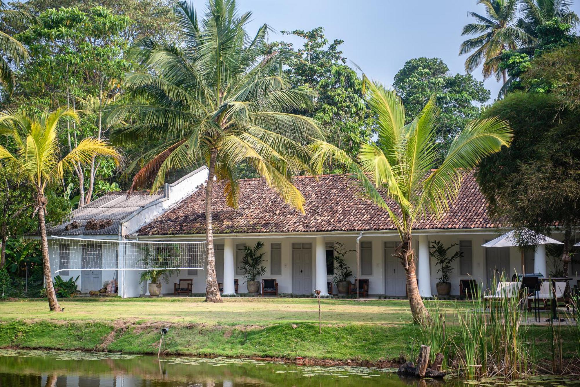 Good Story At Nirbana Island Bed & Breakfast Ahangama Ngoại thất bức ảnh